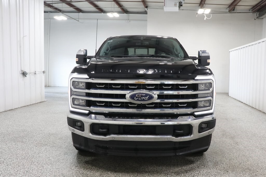 2023 Ford F-350 photo 3