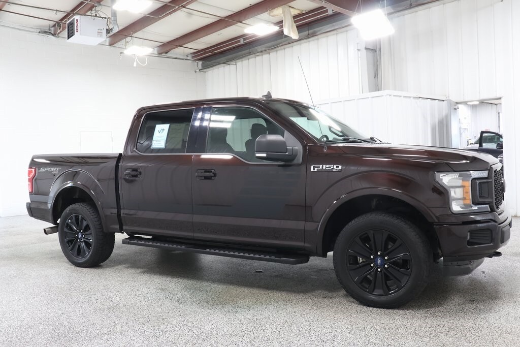 2019 Ford F-150 XLT photo 2
