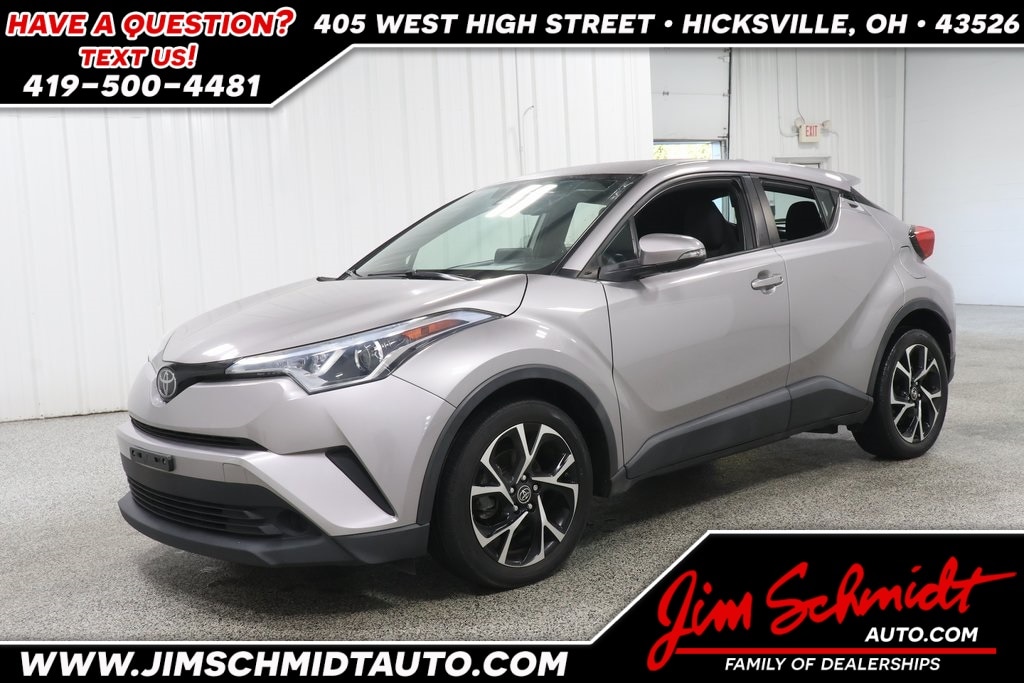 2019 Toyota C-HR XLE's photo