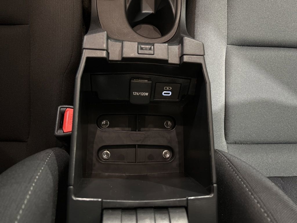 2024 Toyota Corolla LE - Photo 28