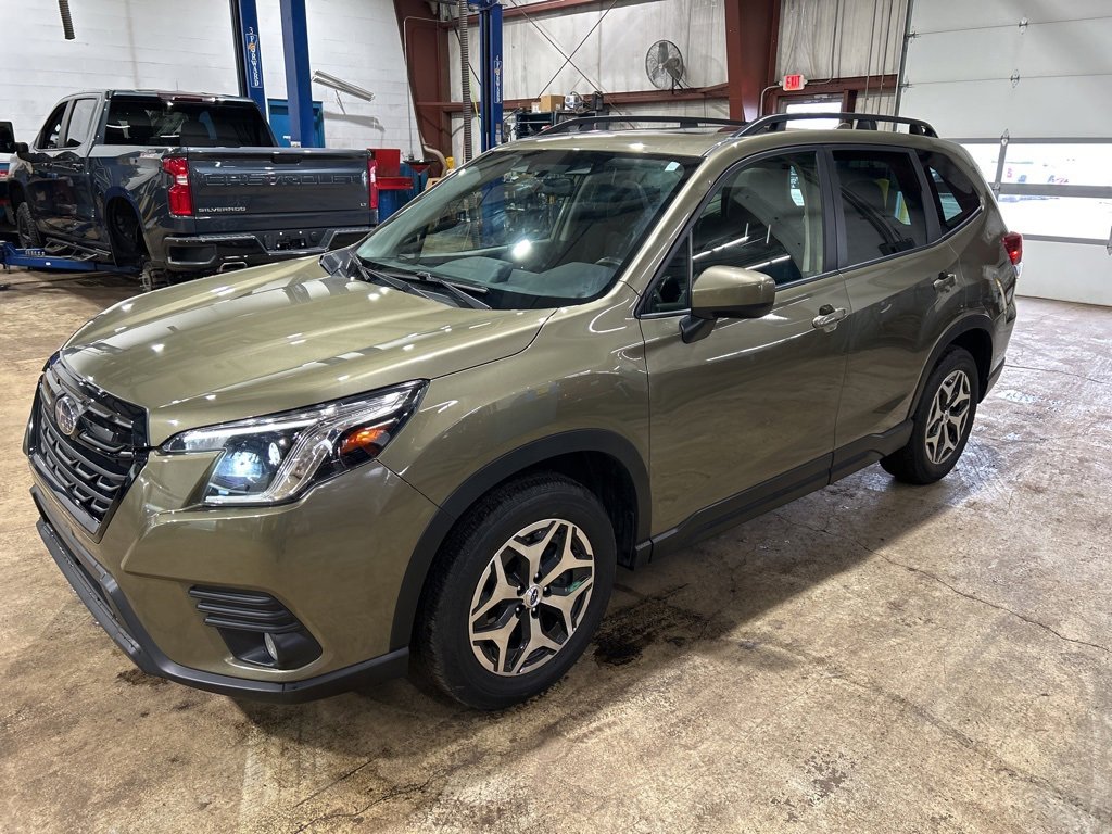 2023 Subaru Forester Premium