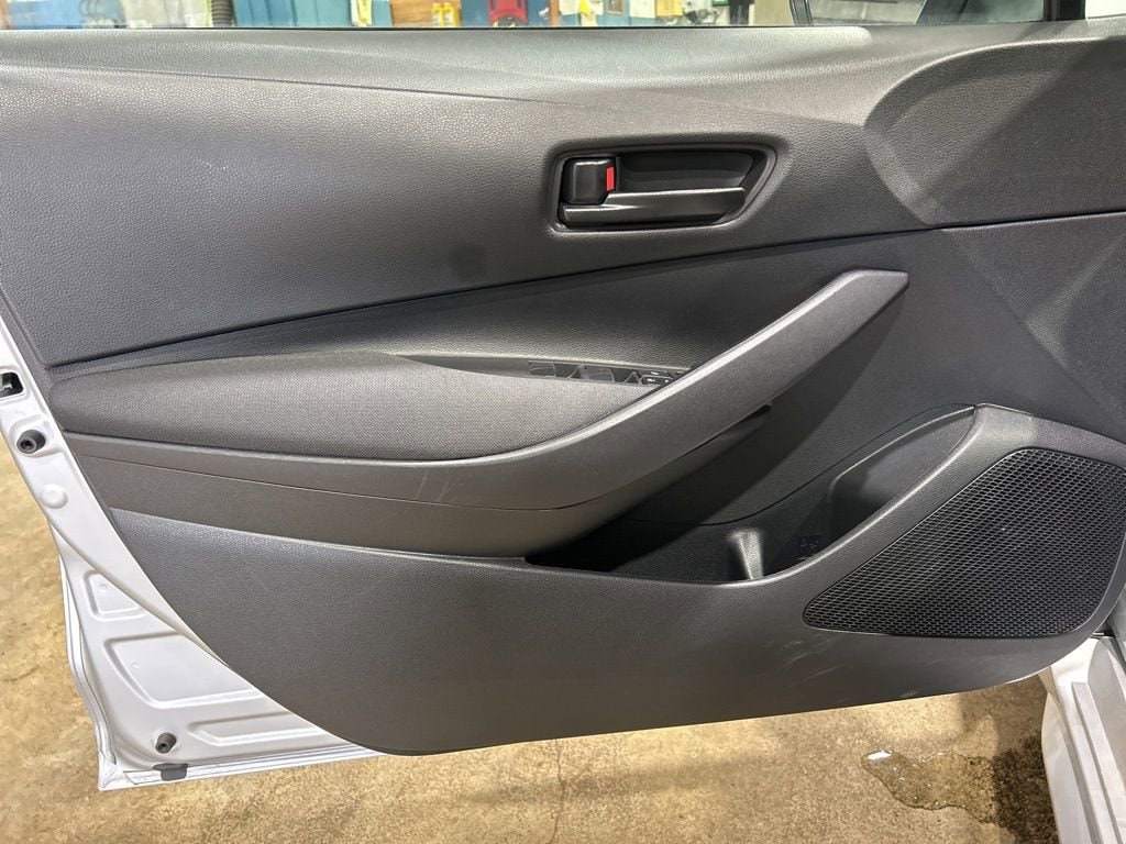 2024 Toyota Corolla LE - Photo 13