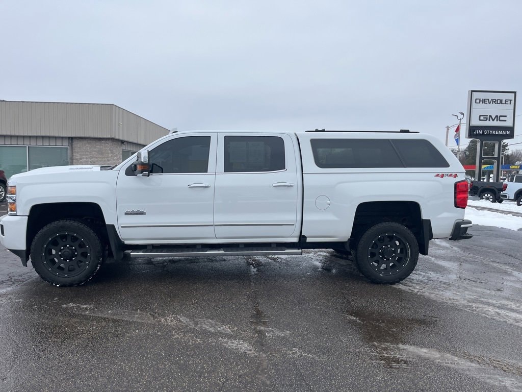 Used 2018 Chevrolet Silverado 2500 HD High Country Truck