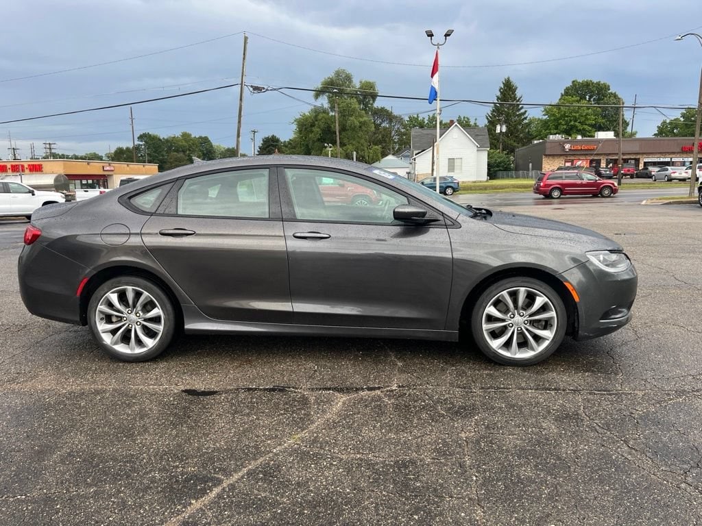 Used 2016 Chrysler 200 S with VIN 1C3CCCBG8GN134580 for sale in Sturgis, MI