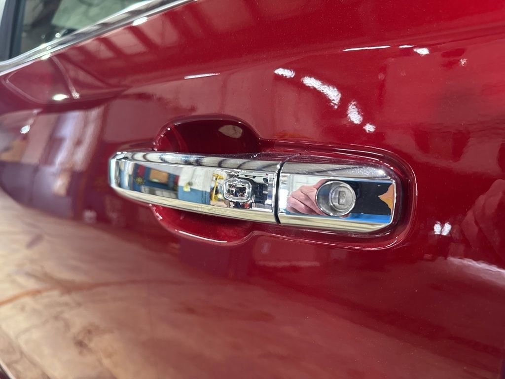 2025 Chevrolet Silverado 1500 LTZ - Photo 14