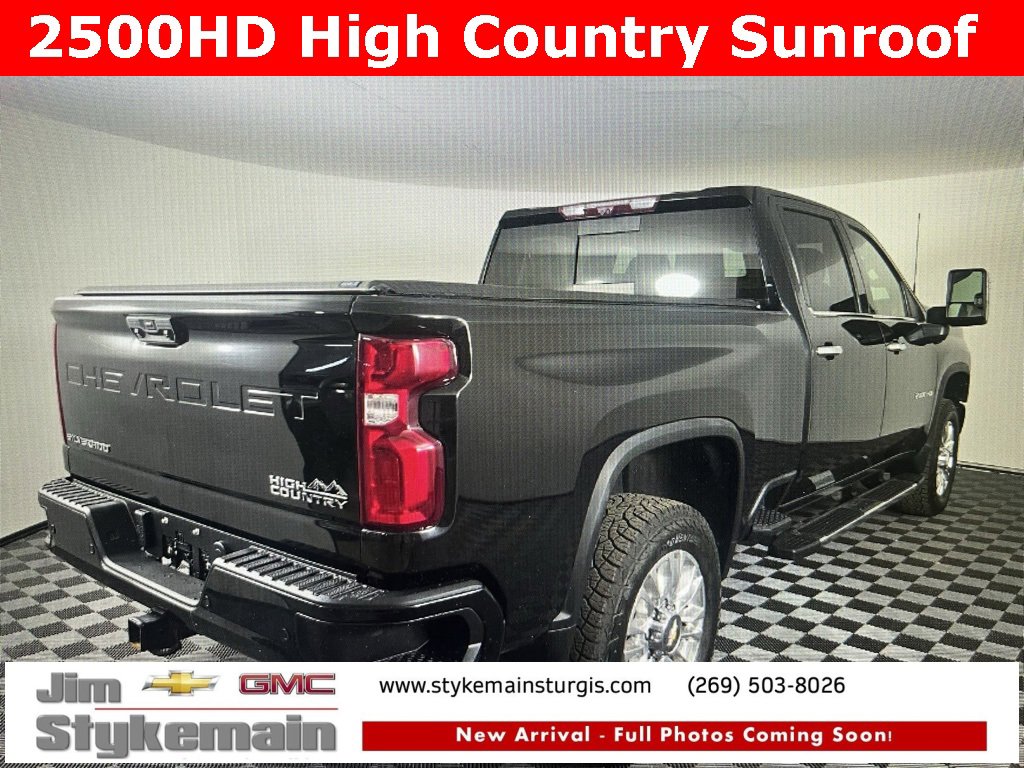 2021 Chevrolet Silverado 2500HD High Country photo 2