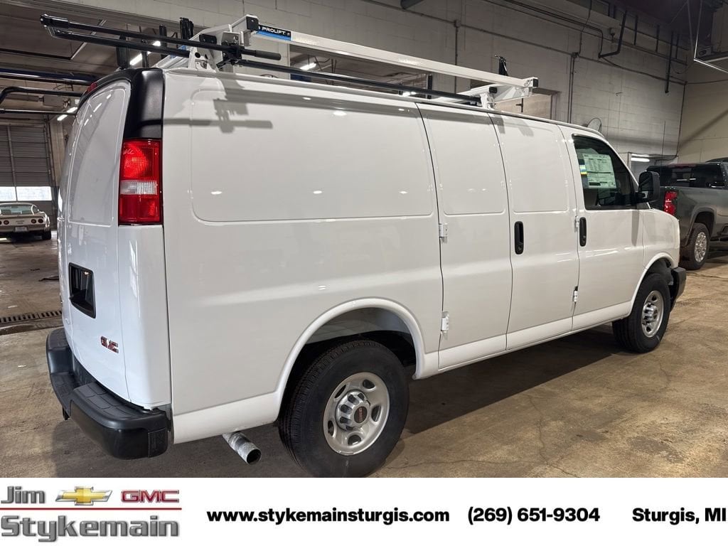 2024 GMC Savana Cargo Work Van - Photo 8