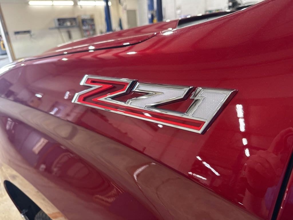 2025 Chevrolet Silverado 1500 LTZ - Photo 11