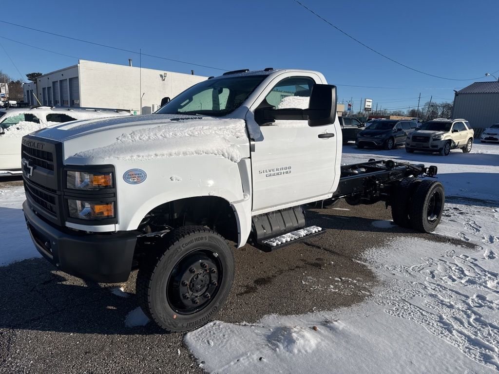 2024 Chevrolet Silverado 4500 HD Chassis Cab