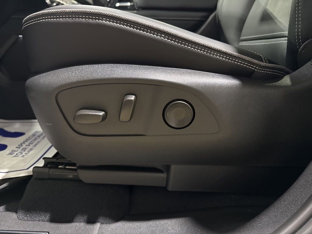 2025 GMC Sierra EV Denali - Photo 19