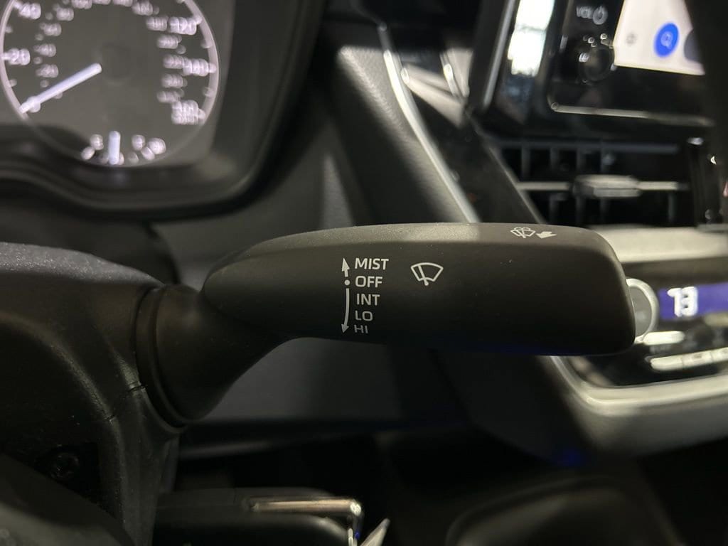 2024 Toyota Corolla LE - Photo 19