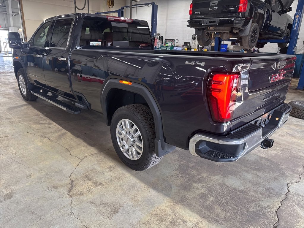 2024 Gmc Sierra HD SLT photo 2