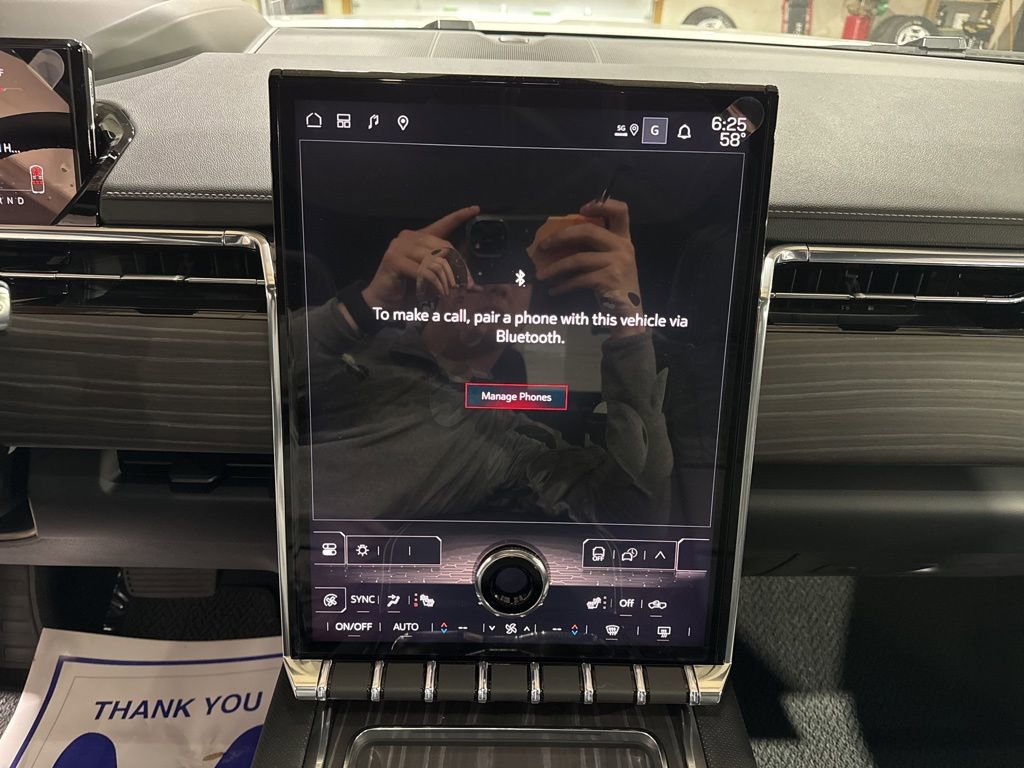 2025 GMC Sierra EV Denali - Photo 32
