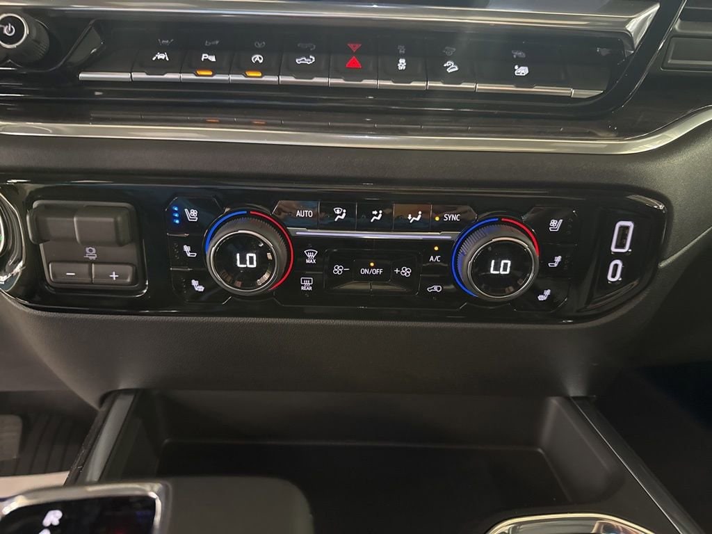 2025 Chevrolet Silverado 1500 LTZ - Photo 31
