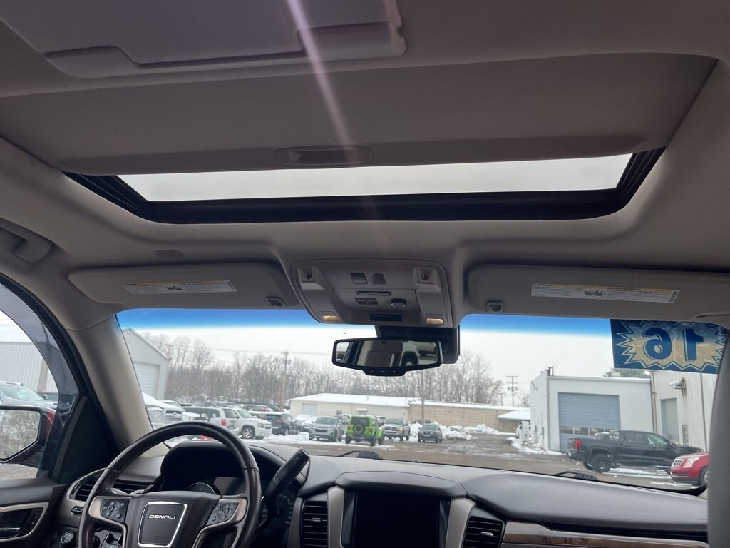 Used 2016 GMC Yukon XL Denali SUV