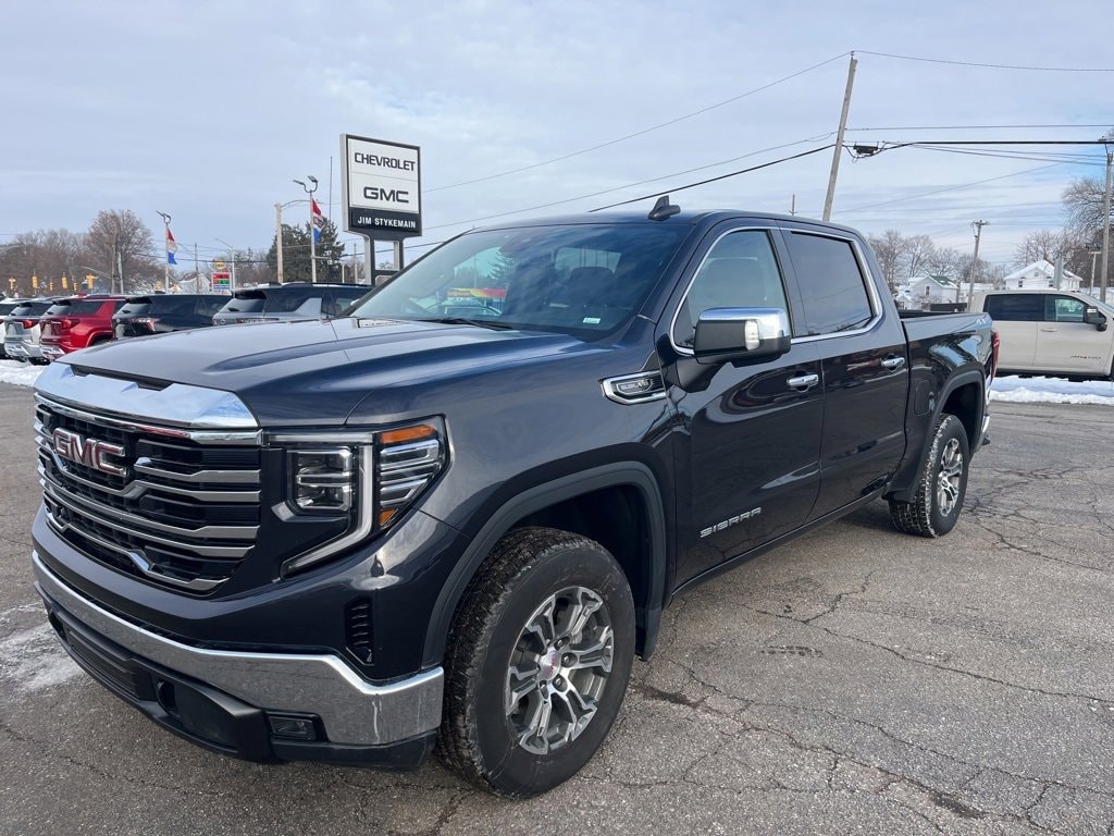 2024 GMC Sierra 1500 SLT's photo