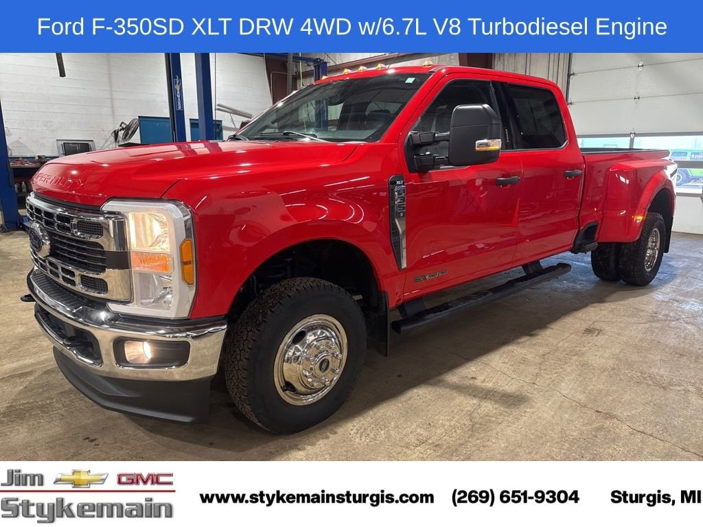 2023 Ford F-350 XLT 4x4 Crew Cab 8' Box DRW's photo