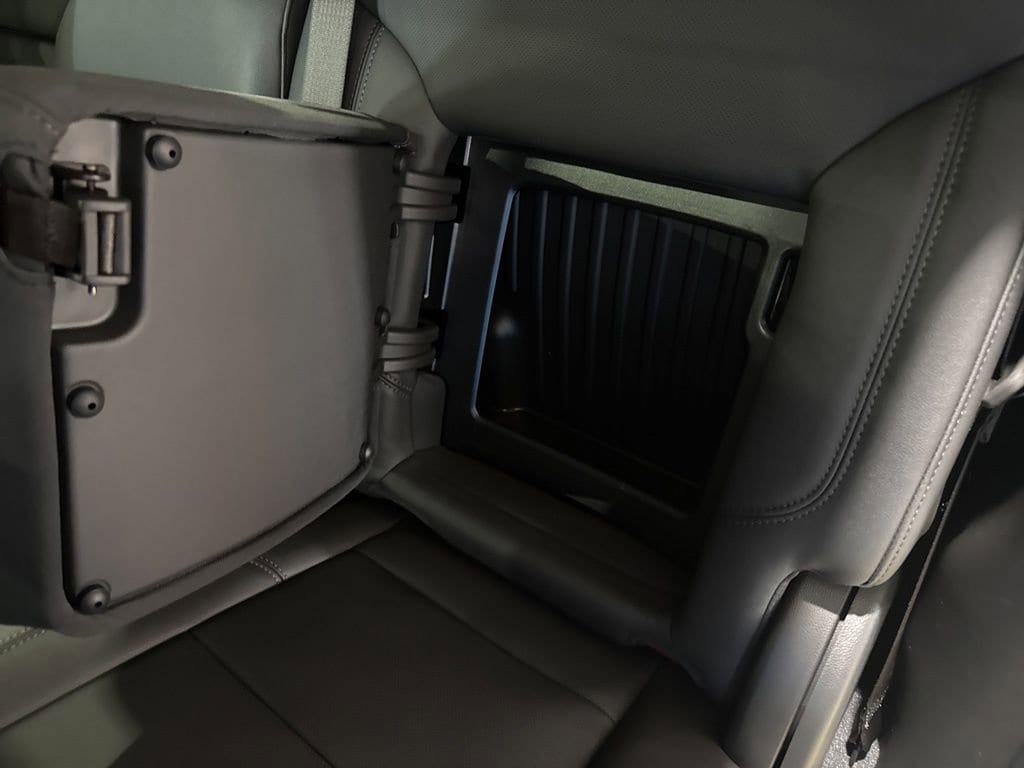 2025 Chevrolet Silverado 1500 LTZ - Photo 36