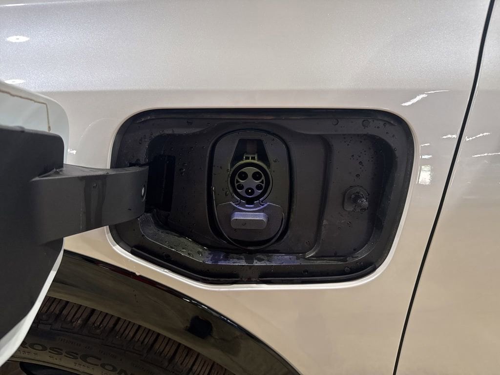 2025 Chevrolet Equinox EV RS - Photo 15