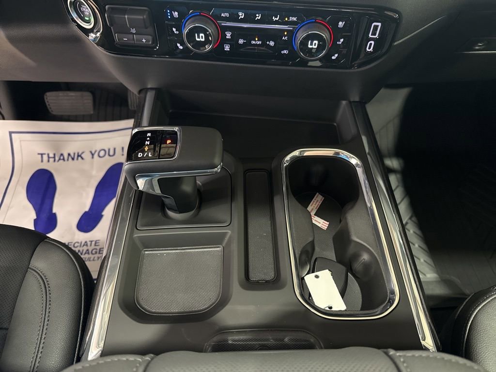 2025 Chevrolet Silverado 1500 LTZ - Photo 33