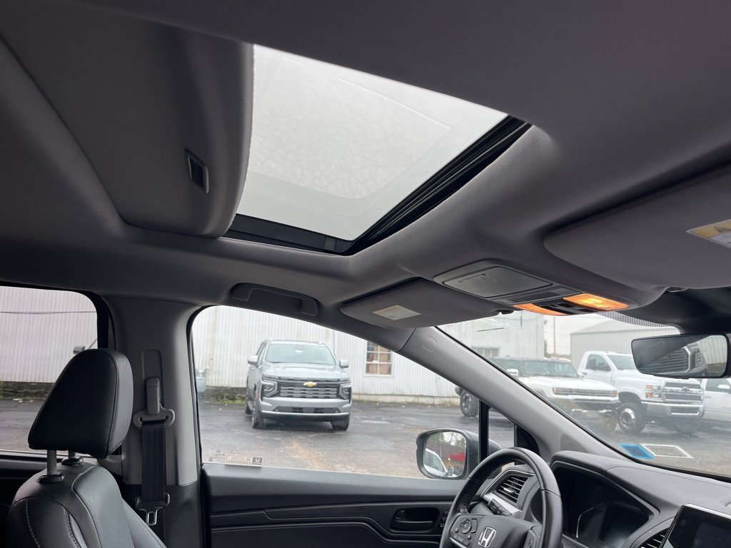 2022 Honda Odyssey EX-L photo 3
