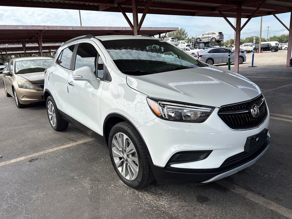 2019 Buick Encore Preferred's photo