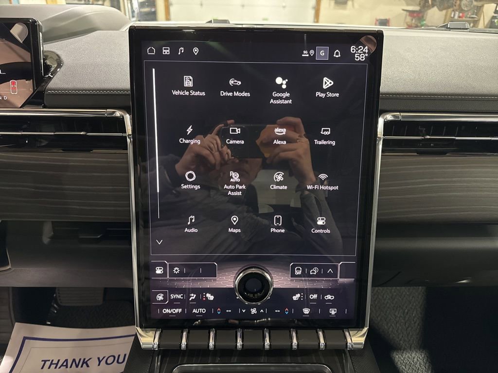 2025 GMC Sierra EV Denali - Photo 30