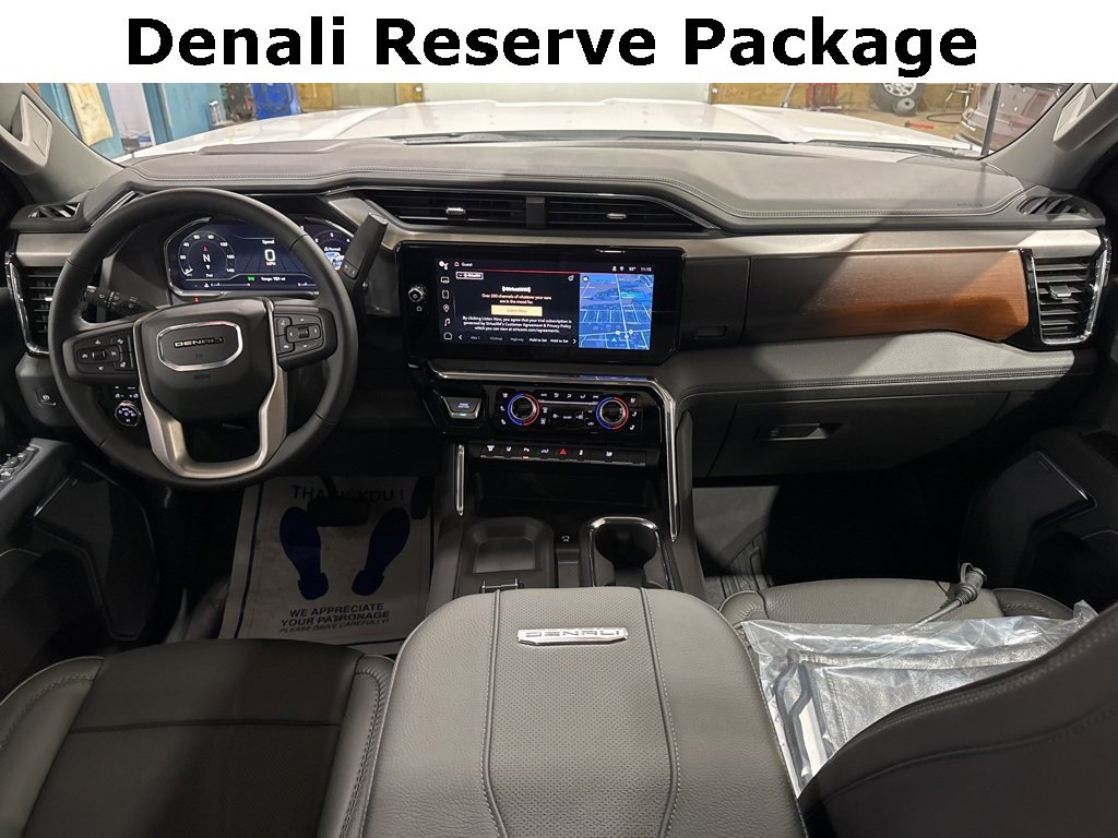 2025 Gmc Sierra 3500 HD Denali photo 2