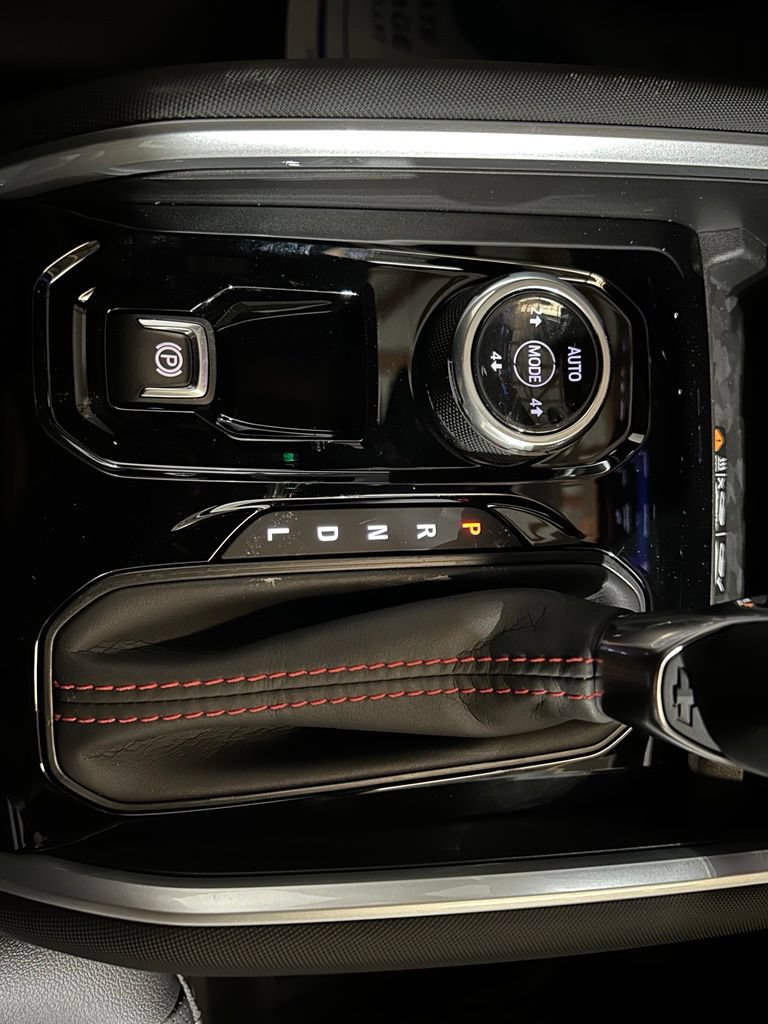 2026 Chevrolet Colorado Z71 - Photo 29