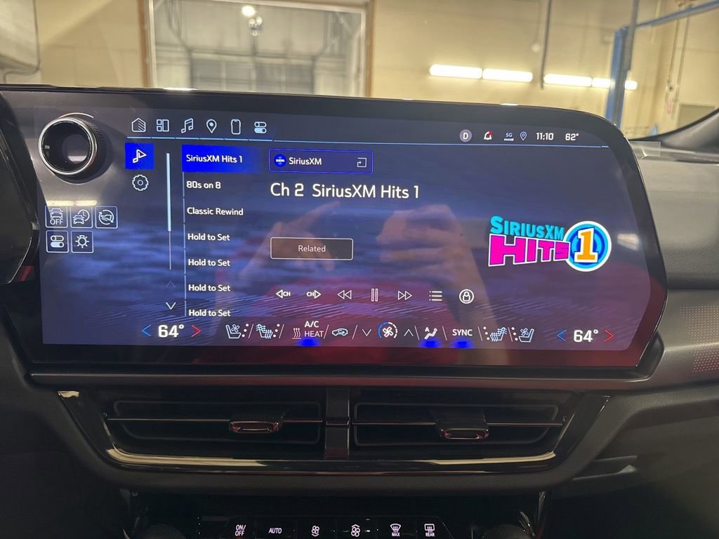 2025 Chevrolet Equinox EV RS - Photo 25