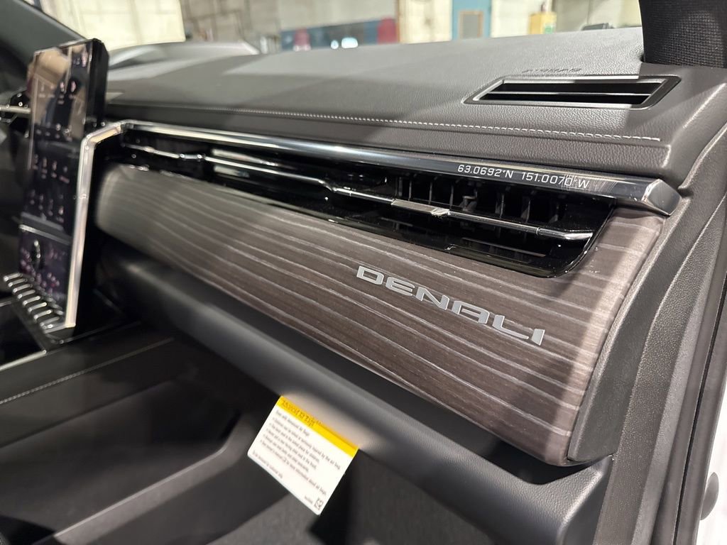 2025 GMC Sierra EV Denali - Photo 42