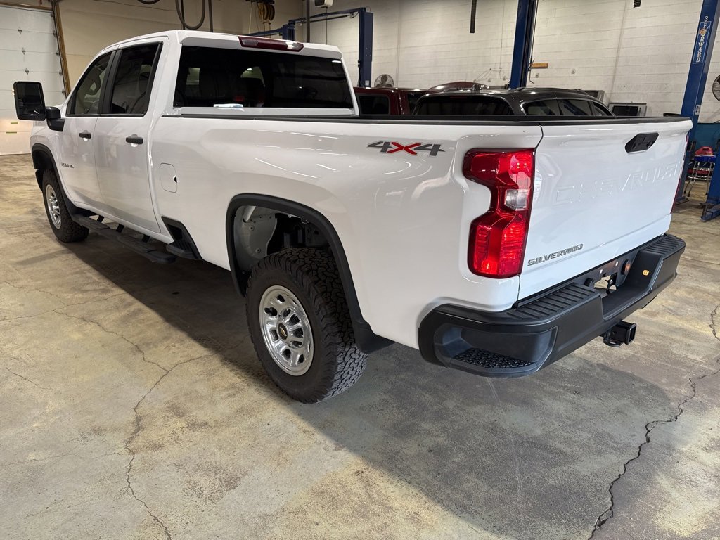 2022 Chevrolet Silverado 3500HD Work Truck photo 2
