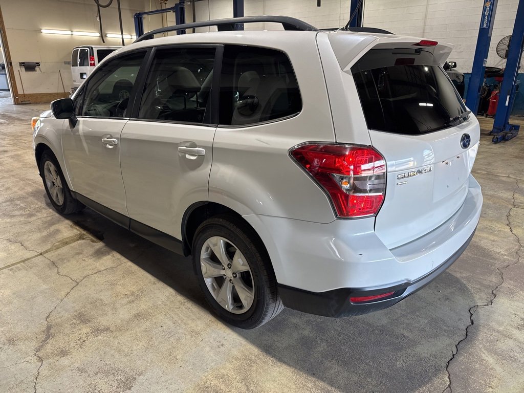 Used 2015 Subaru Forester i Limited with VIN JF2SJAHC9FH488662 for sale in Sturgis, MI