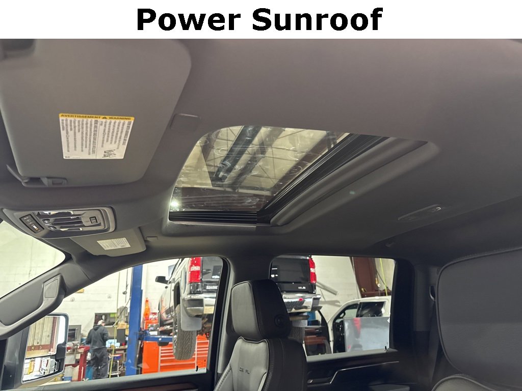 2025 Gmc Sierra 3500 HD Denali photo 3