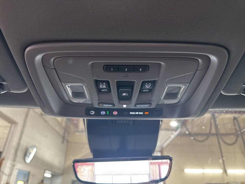 2025 Chevrolet Silverado 1500 LTZ - Photo 34