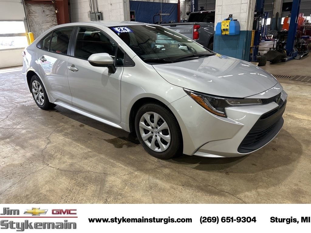 2024 Toyota Corolla LE - Photo 9