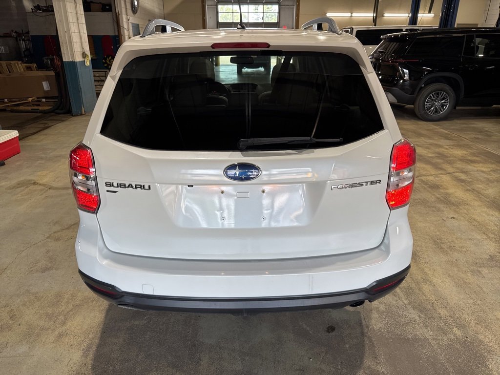 2015 Subaru Forester 2.5i Limited photo 3