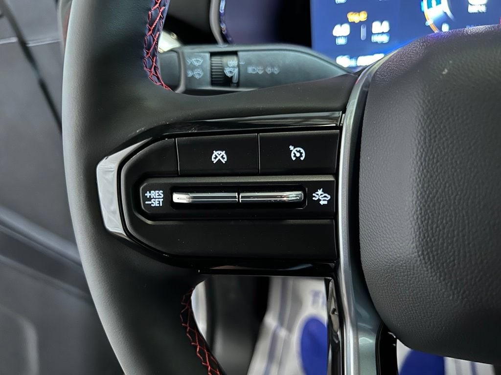 2026 Chevrolet Colorado Z71 - Photo 16