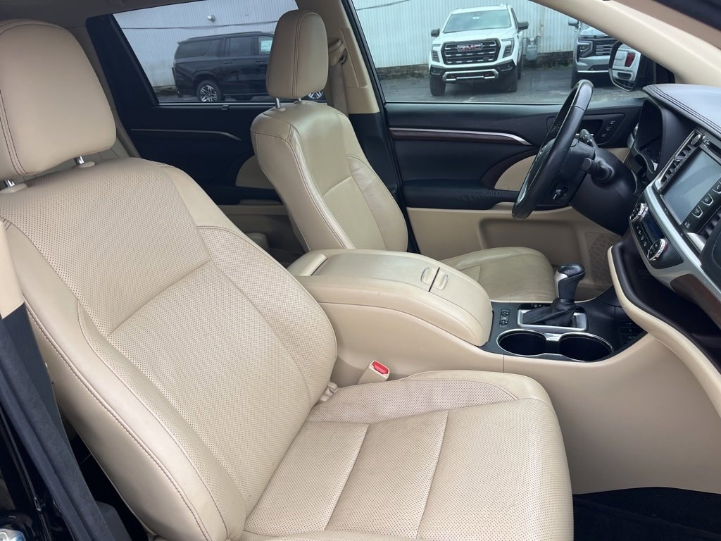 Used 2015 Toyota Highlander Limited