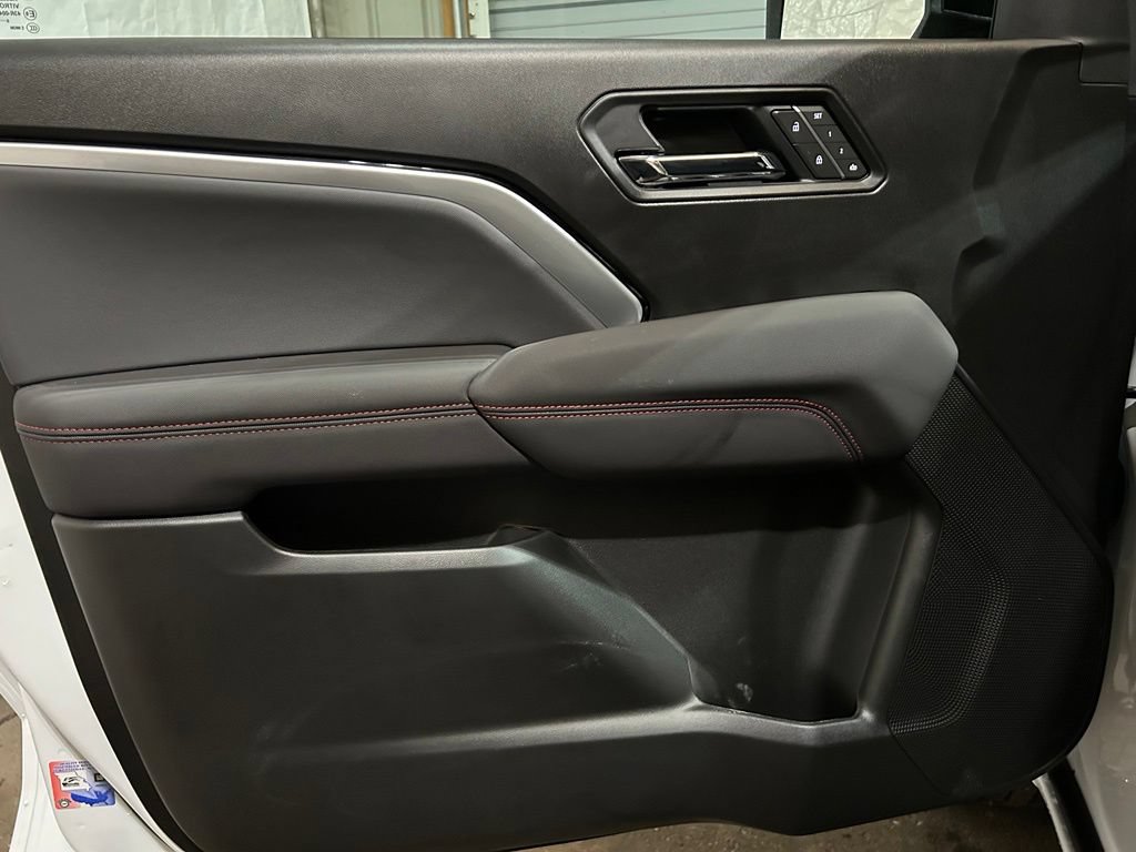 2026 Chevrolet Colorado Z71 - Photo 10