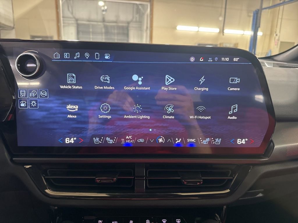 2025 Chevrolet Equinox EV RS - Photo 26