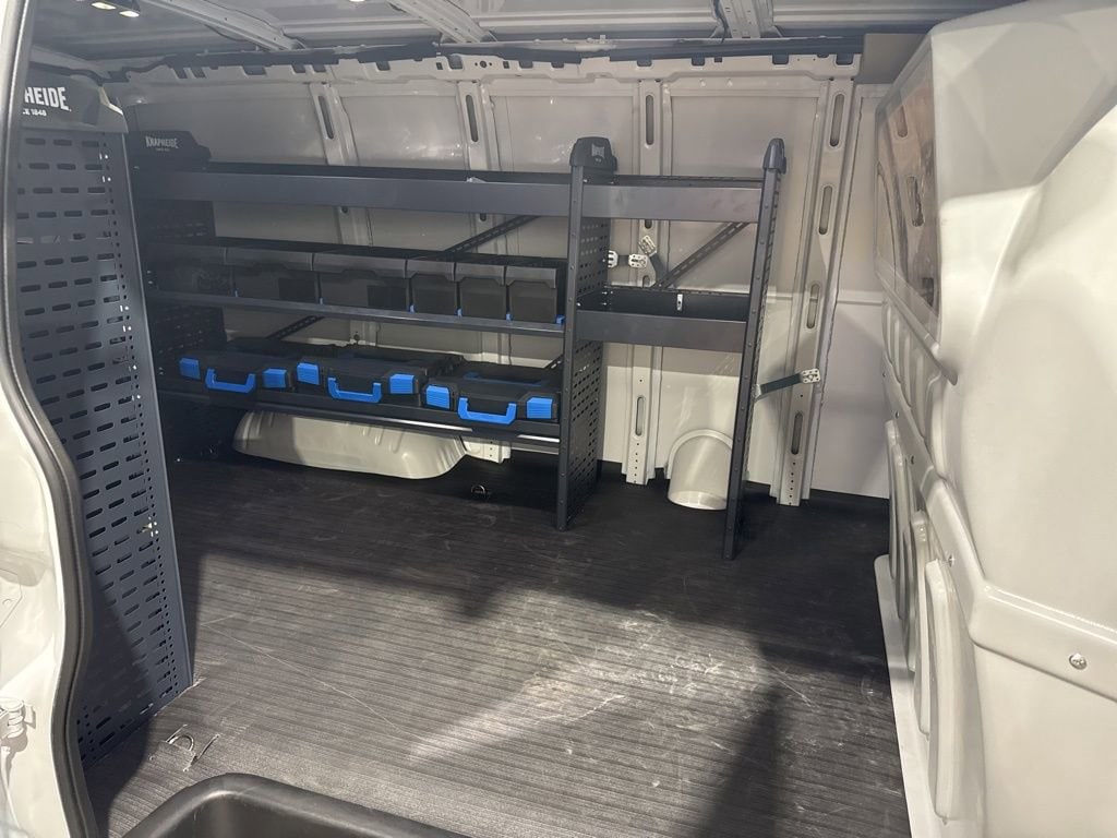 2024 GMC Savana Cargo Work Van - Photo 24