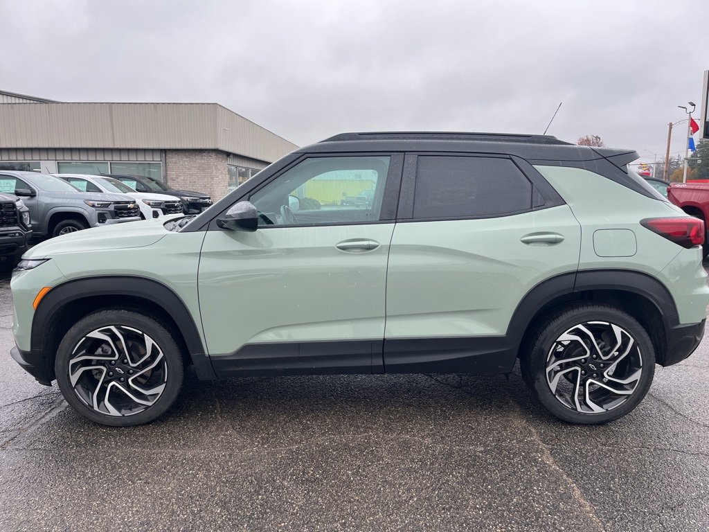 2024 Chevrolet Trailblazer RS photo 2