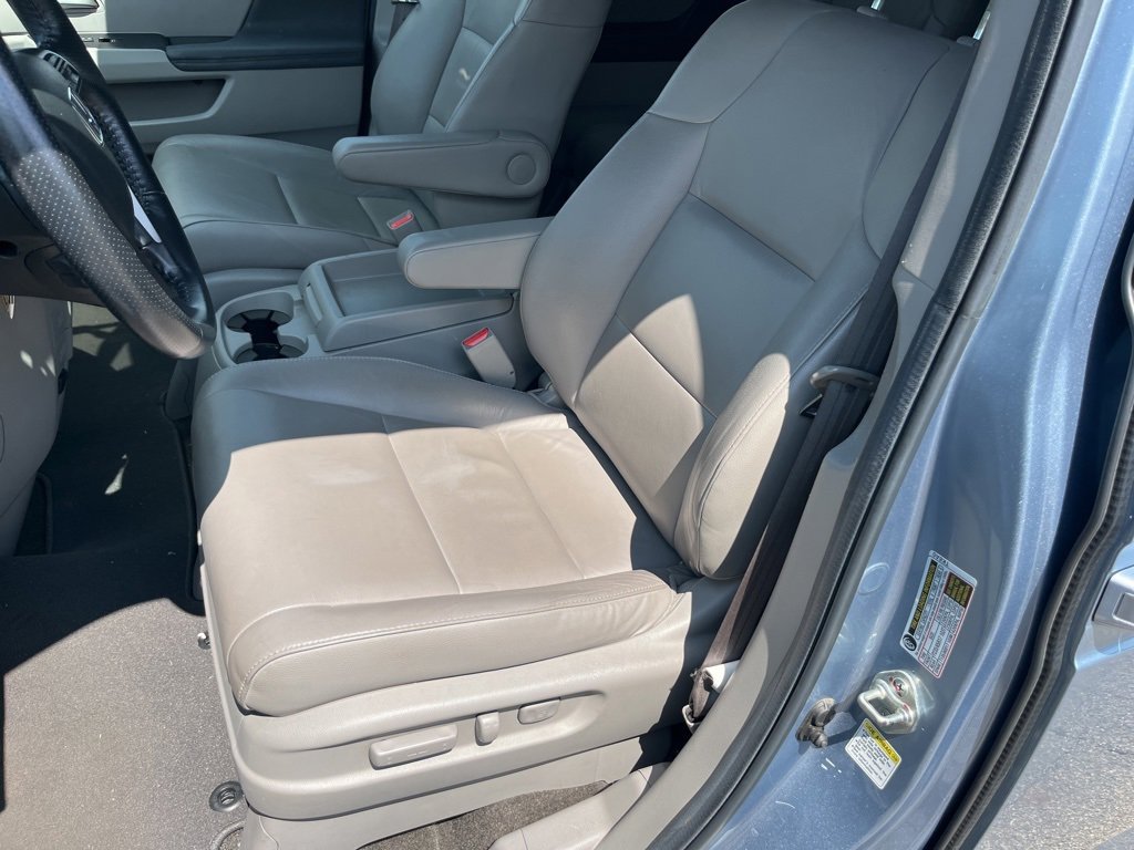 2013 Honda Odyssey EX-L photo 2