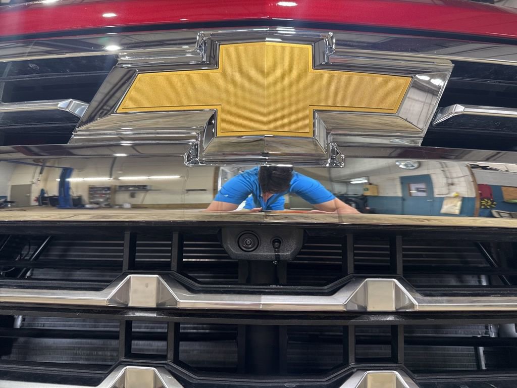 2025 Chevrolet Silverado 1500 LTZ - Photo 9