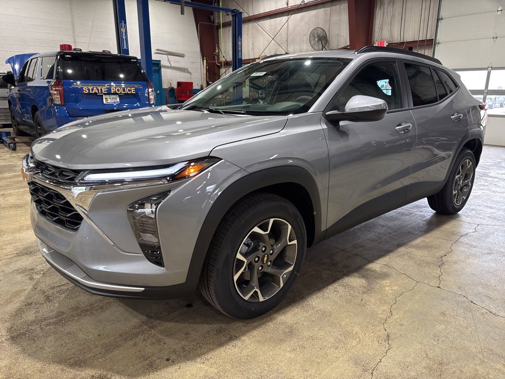 2025 Chevrolet Trax SUV 