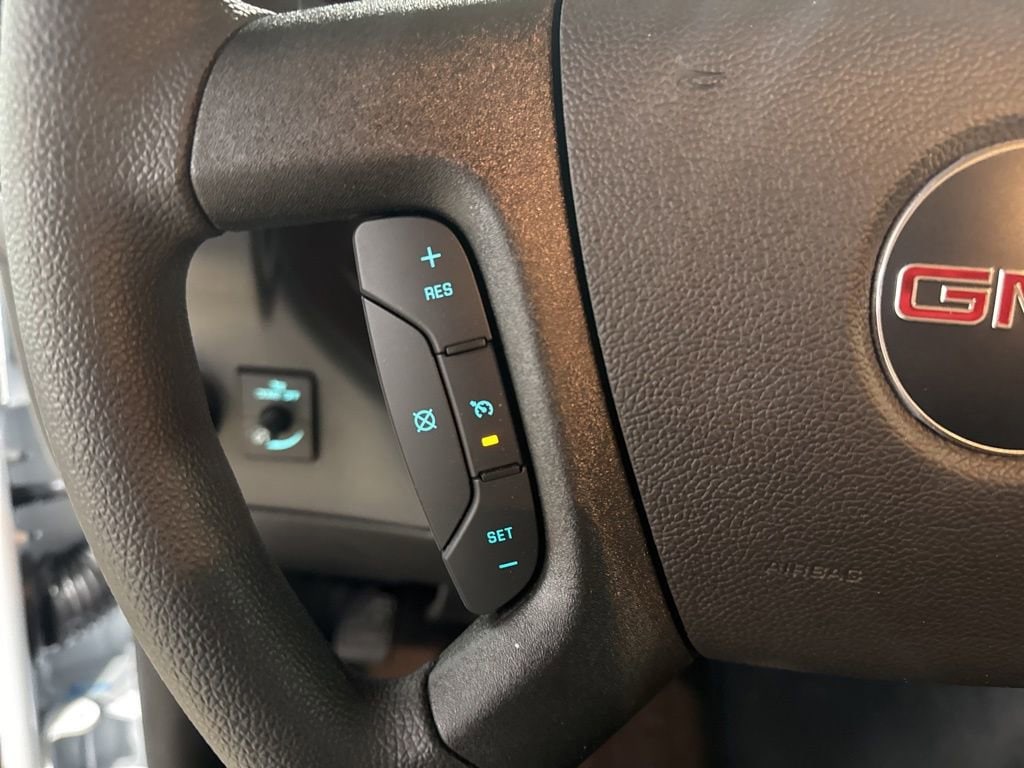 2024 GMC Savana Cargo Work Van - Photo 15