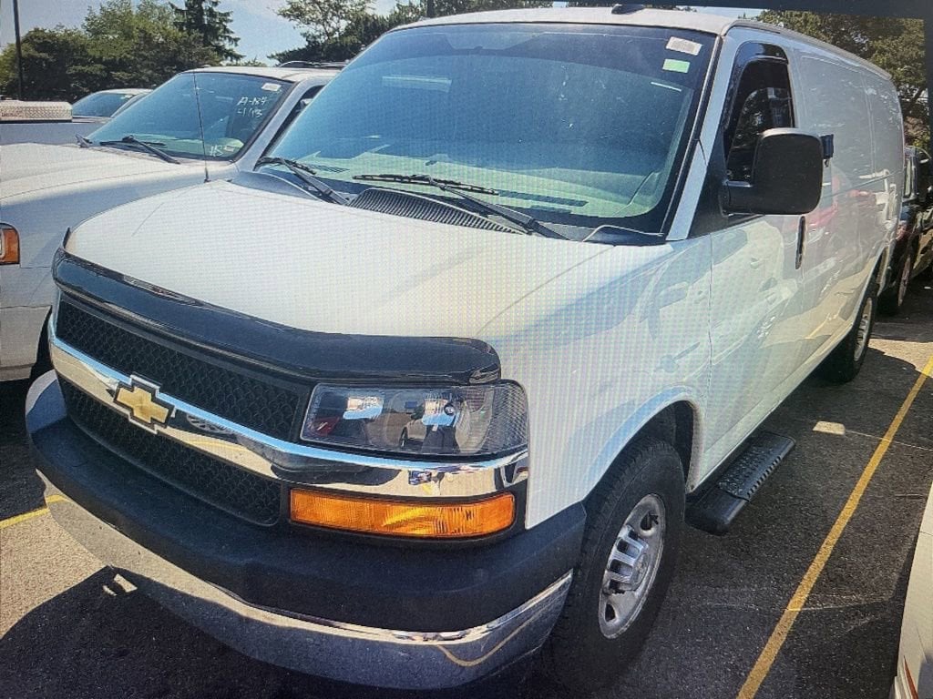 2022 Chevrolet Express 2500 Work Van HD's photo