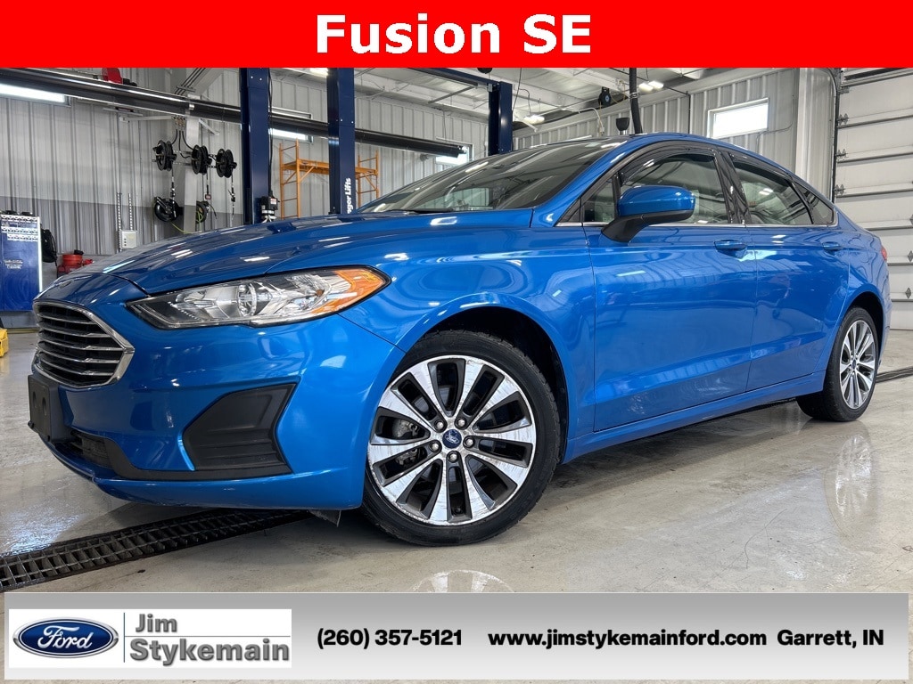 2020 Ford Fusion SE's photo