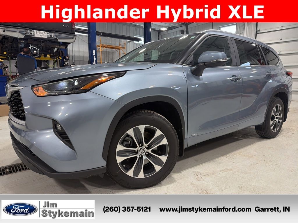 2024 Toyota Highlander Hybrid XLE AWD's photo